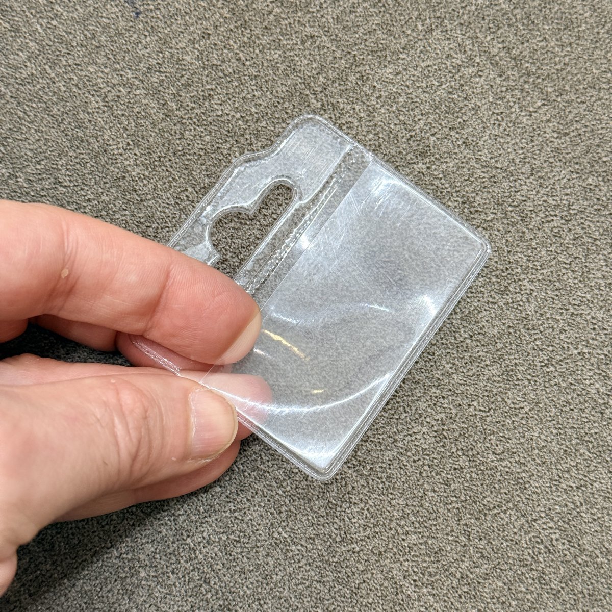 180 mikron şeffaf PVC etiketliğin esnek yapısı